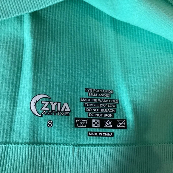 Zyia Active Peak Performance Seamless Hoodie Small - Picture 9 of 9